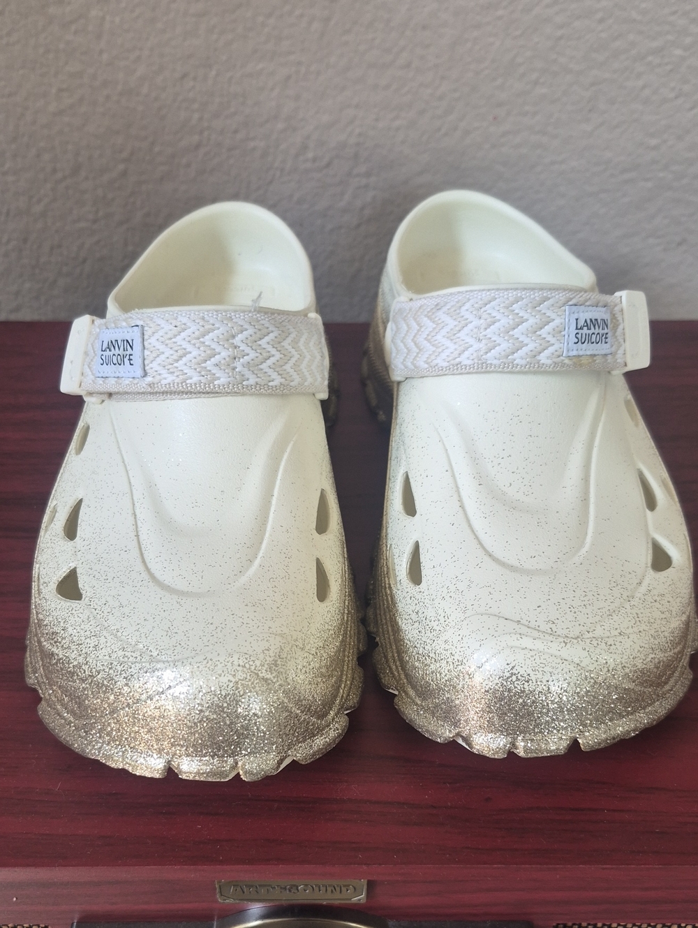 Lanvin Suicoke Cream Clog Sandals with Gold Glitters. Size 10 MEN